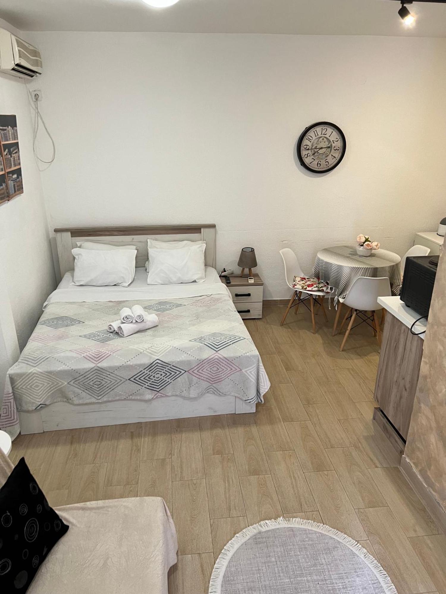 Casa Apartments, One-Bedroom Apartment Budva Luaran gambar